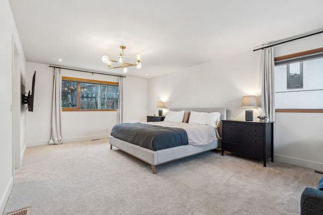 47 Patterson Dr Sw, House other with 4 bedrooms, 4 bathrooms and 5 parking in Calgary AB | Image 20