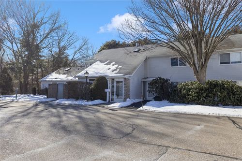 844-844 Williamsburg Circle, Warwick, RI, 02886 | Card Image