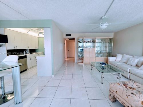 3076-3076 Exeter E, Boca Raton, FL, 33434-2974 | Card Image