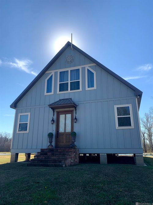 10082 Swanson Ln, Port Allen, LA, 70767-5336 | Card Image