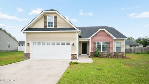 2821 Ange St, Winterville, NC, 28590-7911 | Card Image