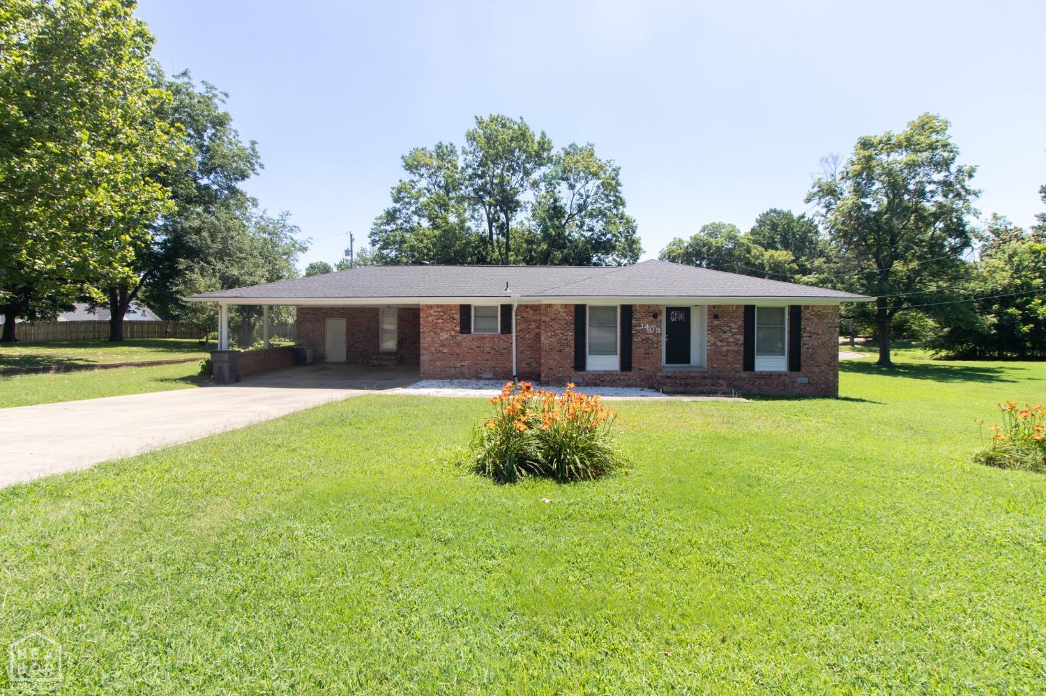 14th St, Paragould, AR 72450
