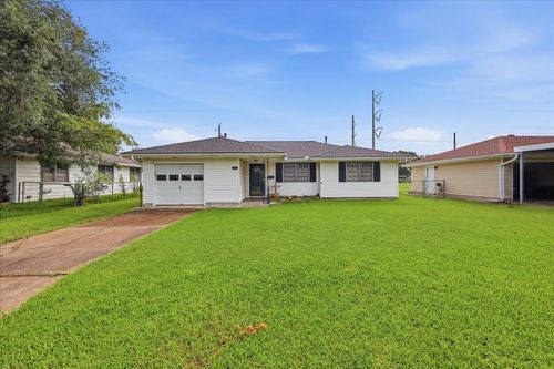 611 S 16th, Nederland, TX, 77627 | Card Image