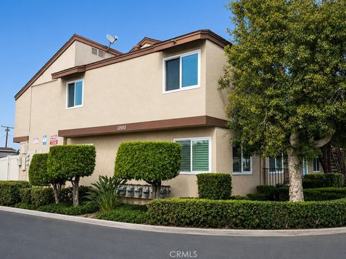 h-12010 226th St, Hawaiian Gardens, CA, 90716-1365 | Card Image
