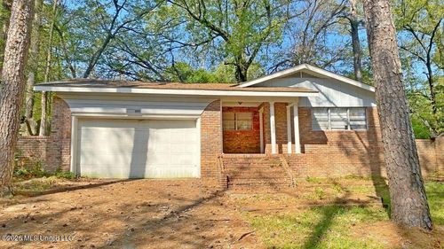 1955 Ventura Dr, Jackson, MS, 39204-4646 | Card Image