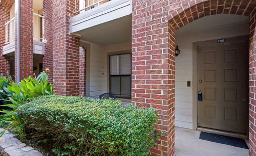 706-3261 Donnelly Cir, Fort Worth, TX, 76107-5441 | Card Image