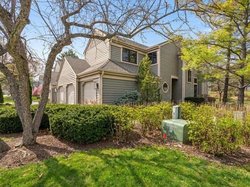 1190-374 White Oak Ln, Lake Barrington, IL, 60010-6223 | Card Image