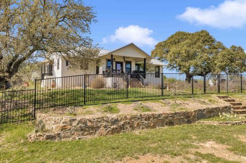 171 County Road 117, Llano, TX, 78643-1814 | Card Image
