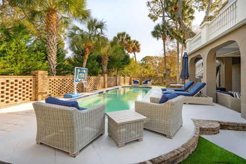 3 Cross Ln, Isle of Palms, SC, 29451-2522 | Card Image