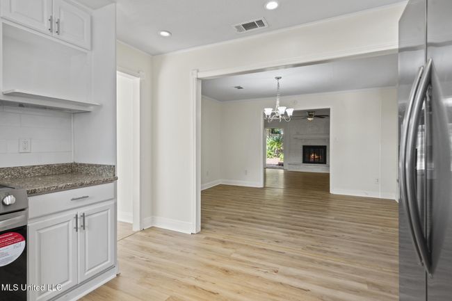 122 Carroll Ave Long Beach012 | Image 9
