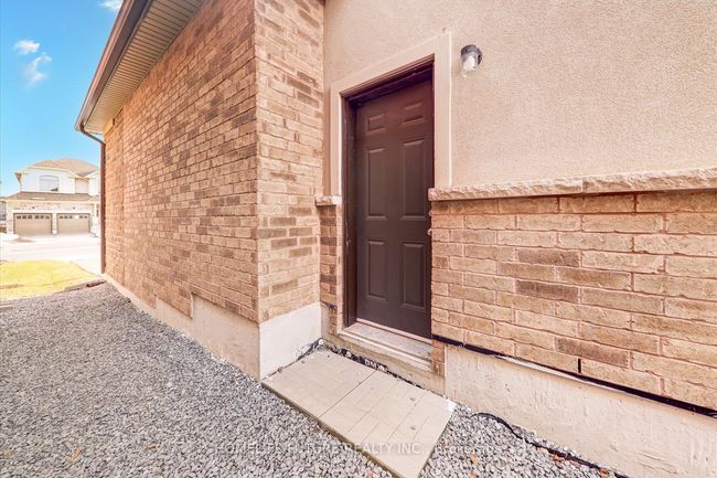 1345 Apollo St, House other with 4 bedrooms, 3 bathrooms and 4 parking in Oshawa ON | Image 40