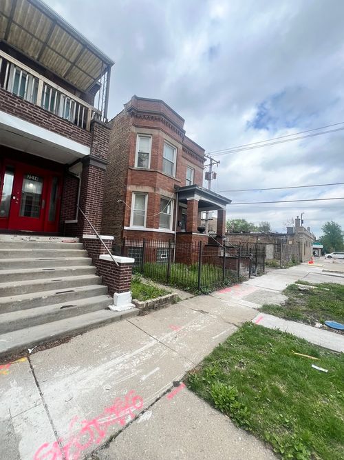 7512 S Langley Ave, Chicago, IL, 60619-2225 | Card Image