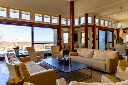 19 Locust Ln, Aquinnah, MA, 02535-1321 | Card Image