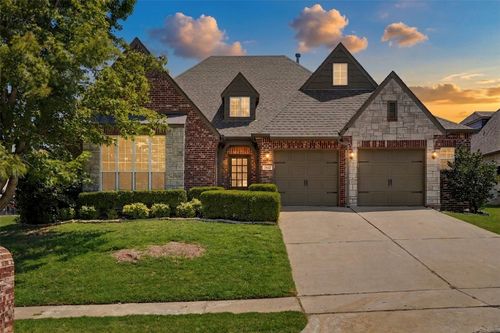 7433 E Forest Ridge Blvd, Broken Arrow, OK, 74014-6937 | Card Image