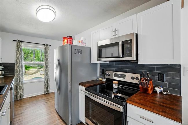 1243 White Oak Dr, House other with 3 bedrooms, 2 bathrooms and null parking in Springfield OH | Image 14