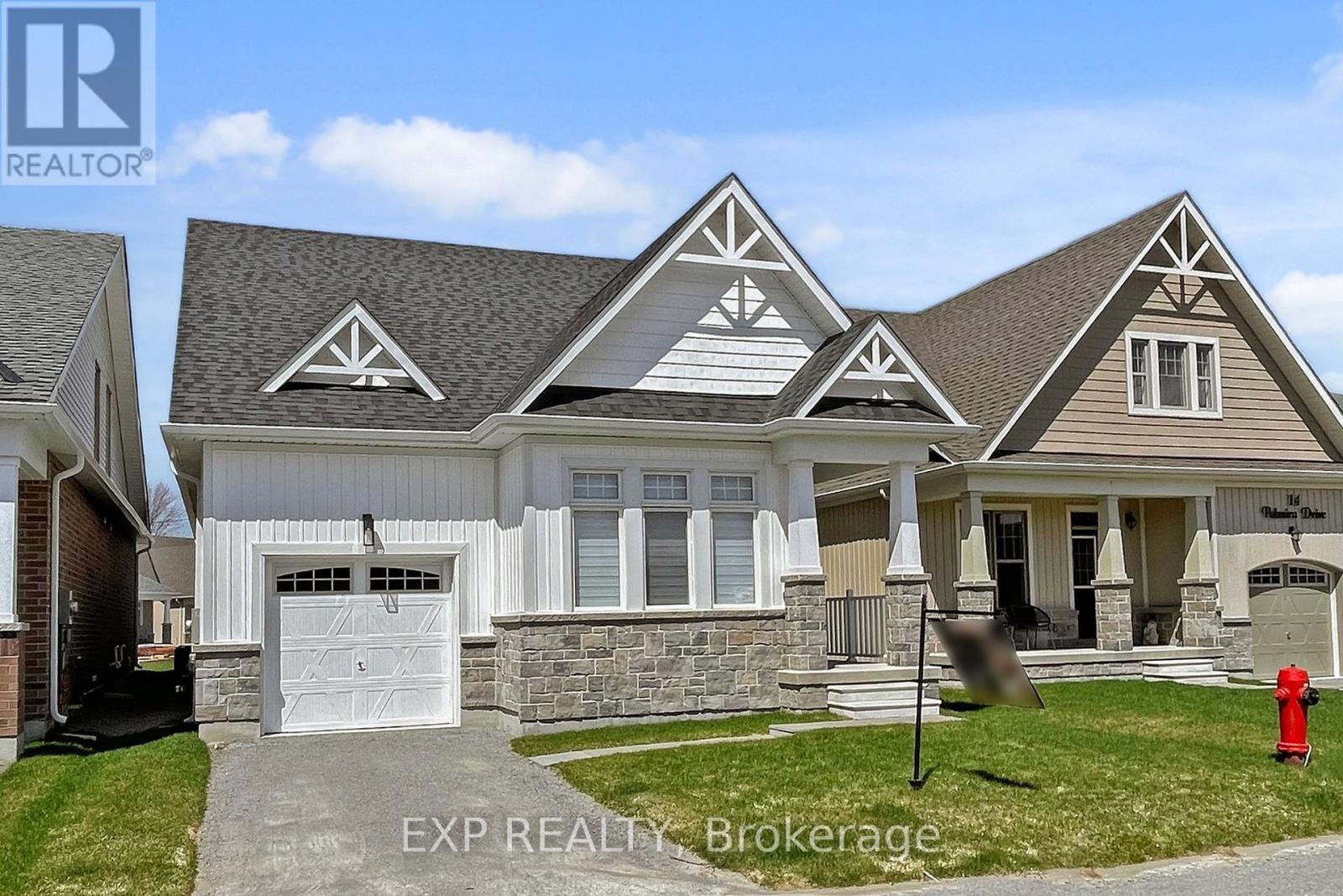 Residential in Georgina (Sutton & Jackson's Point) 2