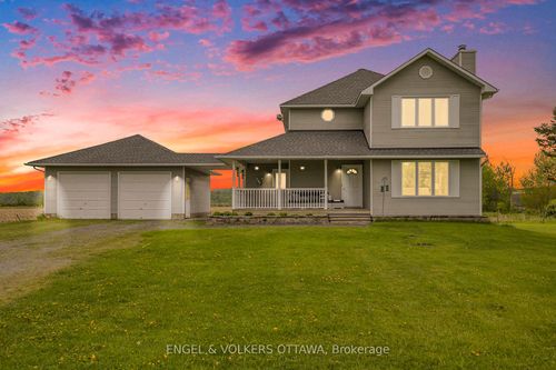 3093 Woodkilton Rd, Dunrobin, ON, K0A1T0 | Card Image