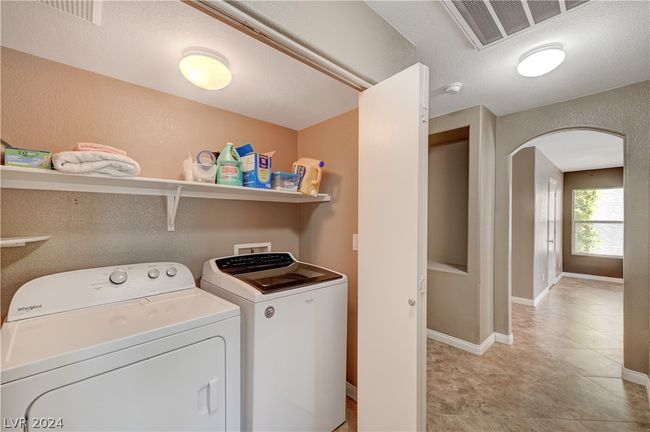 8112 Jasmine Hollow Ct, House other with 3 bedrooms, 3 bathrooms and null parking in Las Vegas NV | Image 31