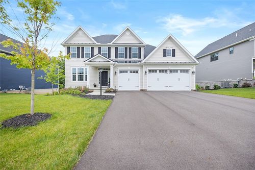 4039 Kiley Ln, Baden, PA, 15005-2852 | Card Image