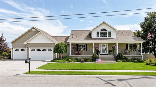 155 W 8th S, Preston, ID, 83263-1408 | Card Image