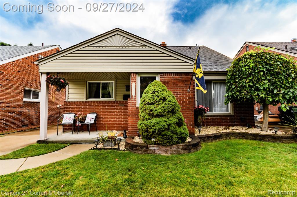 Keppen Ave, Allen Park, MI 48101