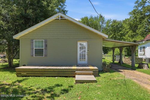 205 Third Ave, Mendenhall, MS, 39114-3115 | Card Image