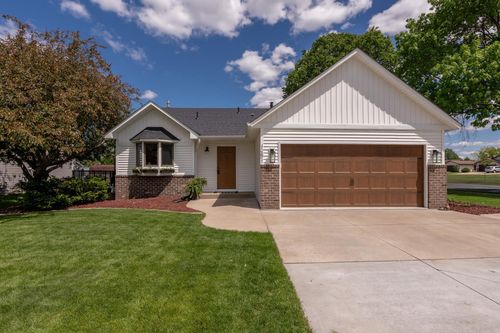 1291 Sapphire Ln, Shakopee, MN, 55379-3703 | Card Image