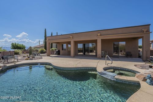 1174 W Bosch Dr, Green Valley, AZ, 85614-6182 | Card Image
