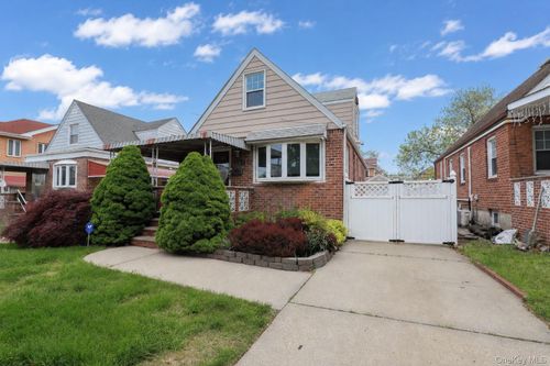 56-43 195th Street, New York, NY, 11365 | Card Image