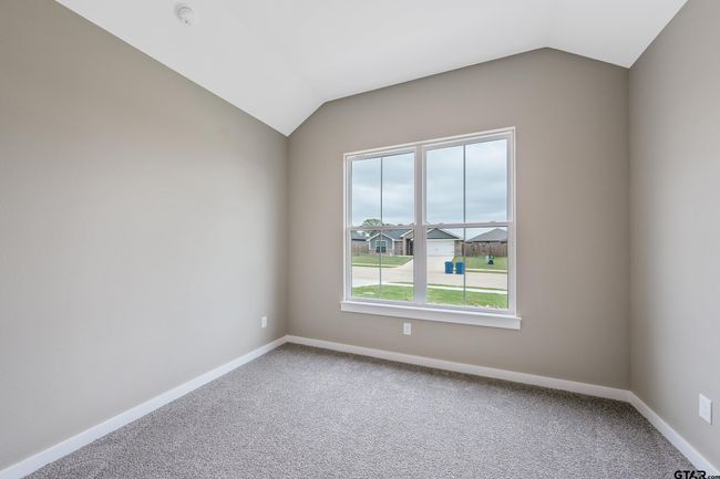 16218 Crossing Cir, House other with 3 bedrooms, 2 bathrooms and null parking in Lindale TX | Image 13