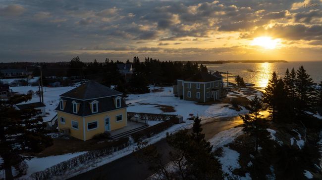 125 The Point Rd, Home with 2 bedrooms, 3 bathrooms and null parking in Blue Rocks NS | Image 40