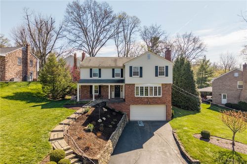 1285 Greystone Dr, Upper St. Clair, PA, 15241-3257 | Card Image