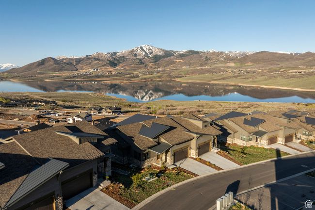 442 E Overlook Loop, Townhouse with 4 bedrooms, 5 bathrooms and 2 parking in Hideout UT | Image 62