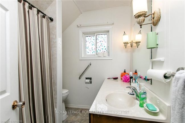 1095 2nd Ave W, House other with 3 bedrooms, 0 bathrooms and null parking in Owen Sound ON | Image 15