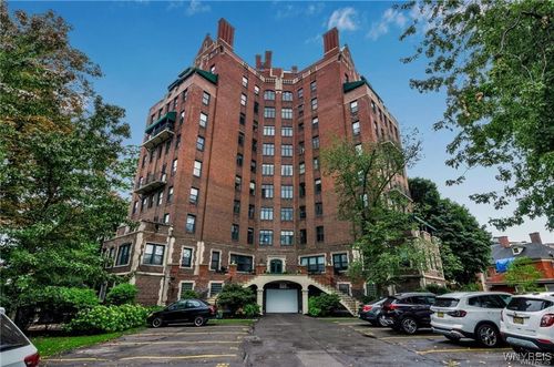 2cc-800 W Ferry St, Buffalo, NY, 14222-1660 | Card Image