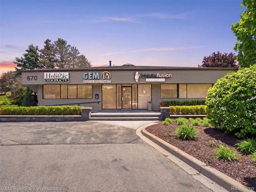 400-670 Griswold Street, Northville, MI, 48167 | Card Image