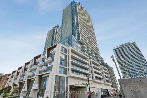 7 Golden Lion Hts, North York, ON, M2M0C1 | Card Image