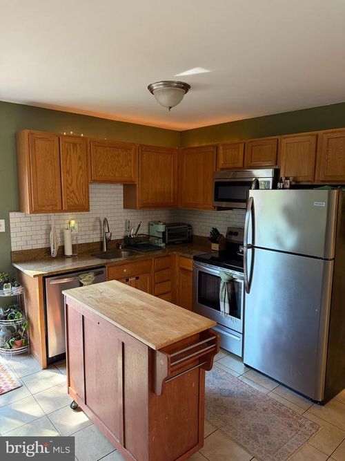 1542 Lowell Ct, CROFTON, MD, 21114-1107 | Card Image