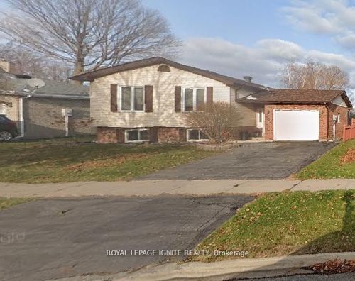 804 Champlain Dr, Cornwall, ON, K6H6W3 | Card Image