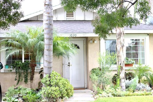 1030 N Stover St, Visalia, CA, 93292-3928 | Card Image