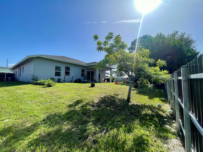 205 Sw Chapman Ave, House other with 4 bedrooms, 2 bathrooms and null parking in Port St. Lucie FL | Image 56