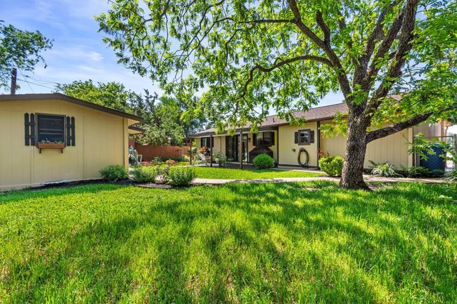 There’s plenty of open yard space for gardening, playing, or just enjoying a quiet evening outdoors. | Image 29
