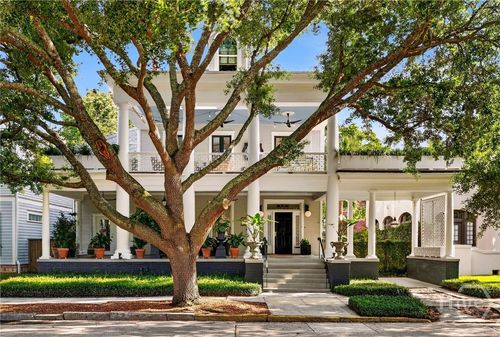 107 E 35th Street, Savannah, GA, 31401 | Card Image