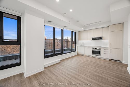 609-250 Lawrence Ave W, Toronto, ON, M5M1B2 | Card Image