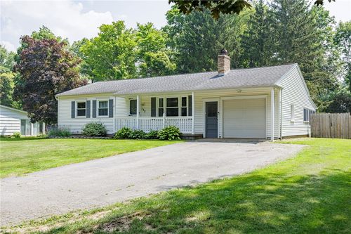 132 Colony Ln, Rochester, NY, 14623-5414 | Card Image
