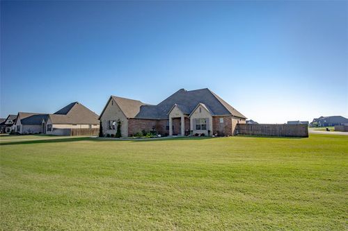 1118 Acclivis Way, Newcastle, OK, 73065 | Card Image