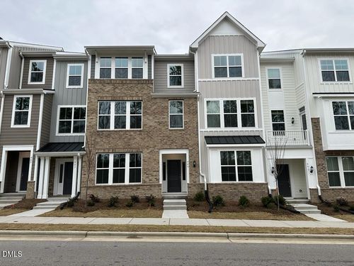 989 Parkstone Towne Blvd, Knightdale, NC, 27545-5946 | Card Image