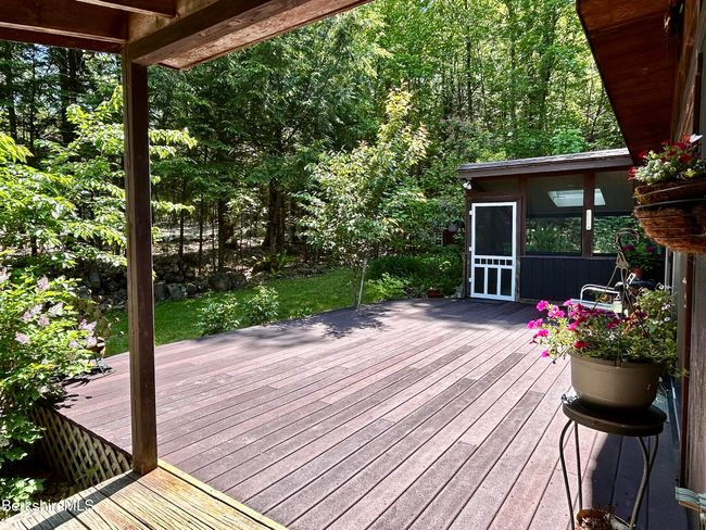 305 Shadow Ln, House other with 3 bedrooms, 3 bathrooms and null parking in Sandisfield MA | Image 25