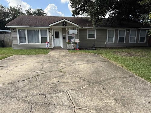 1606 14th St, Lake Charles, LA, 70601-7717 | Card Image