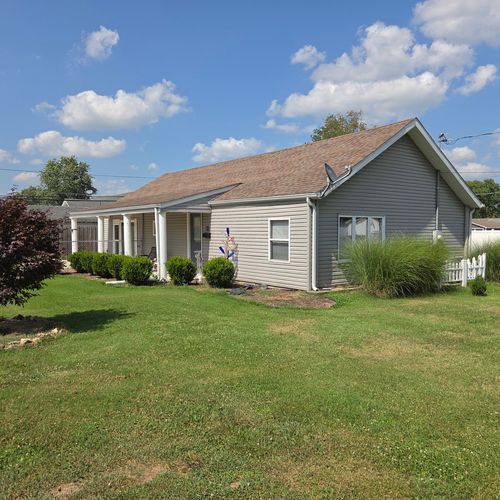 505 W Sylvester Ave, Christopher, IL, 62822-1133 | Card Image